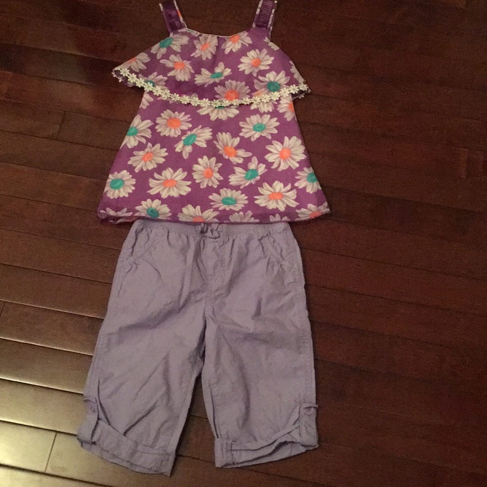 Not for sale. 4t purple top and bottom set